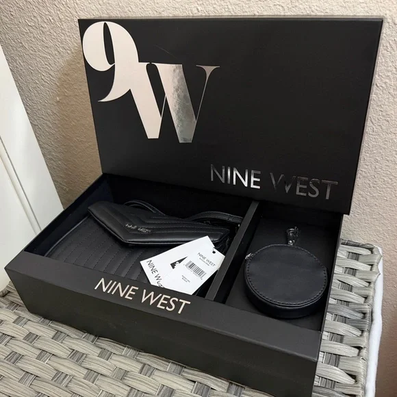 Nine West Sleigh Mini Quilted Crossbody Bag Set – Black – NWT - Picture 1 of 13